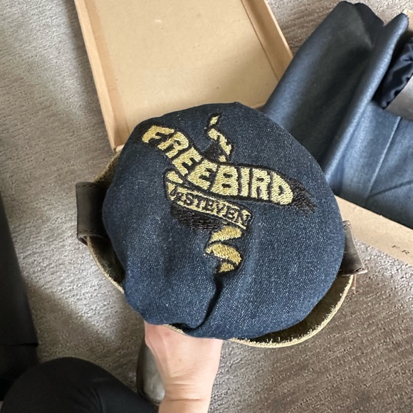 Freebird Timber, size 6. - Picture 3 of 8